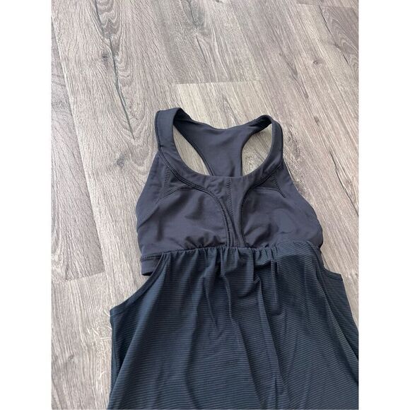 Lululemon Women Top Black Poly Blend Sleeveless 2 in 1 Run Active Tank Top size - Picture 5 of 5
